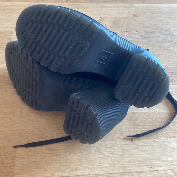 Dr Martens Jesy Sendal Heeled Boots - Picture 4 of 6